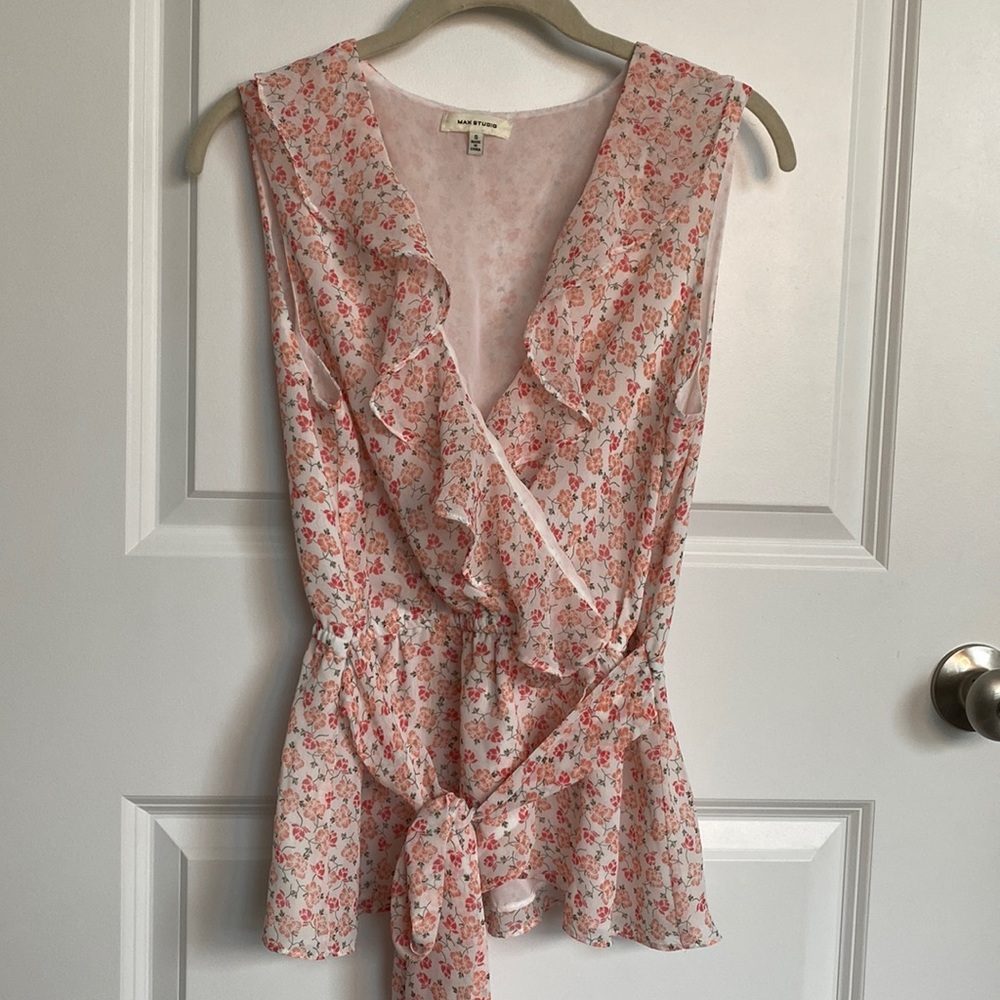 Max Studio Pink Floral Sleeveless Ruffle Tie Front Blouse